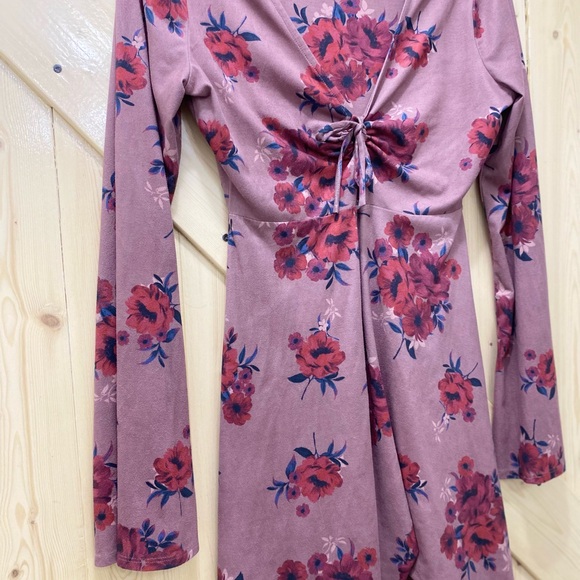 ❤️🔥Socialite Dusty Mauve Vegan Soft Leather Red Floral Butterfly Sleeve Dress - Picture 2 of 8